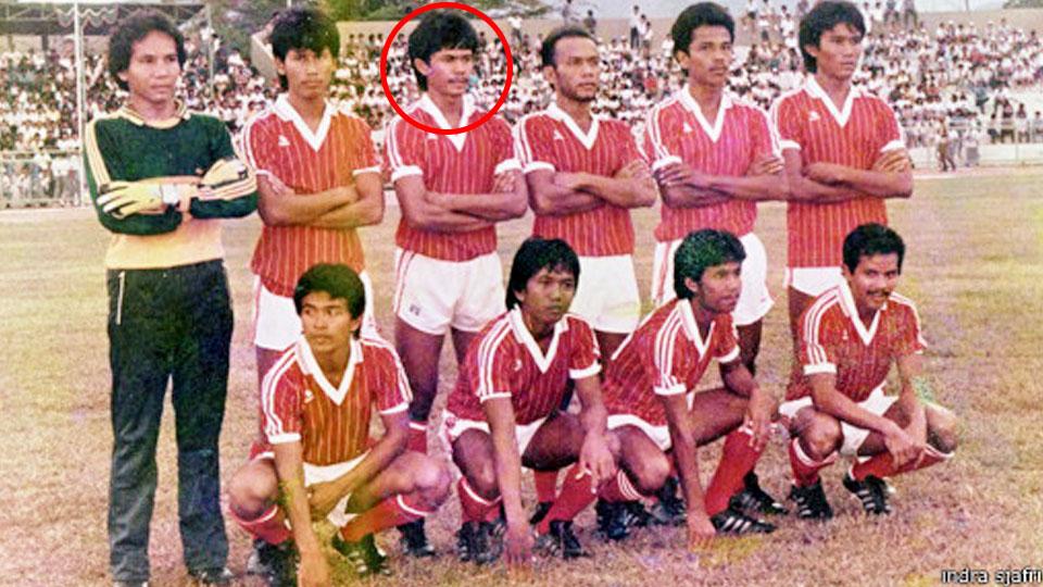 Indra Sjafri ketika di PSP Padang. (lingkar merah)